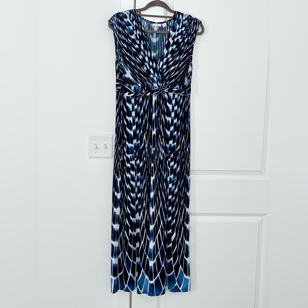 Chico's Maxi Dress in Beautiful Blue & Black / size 1 as per Label (8 - 10)